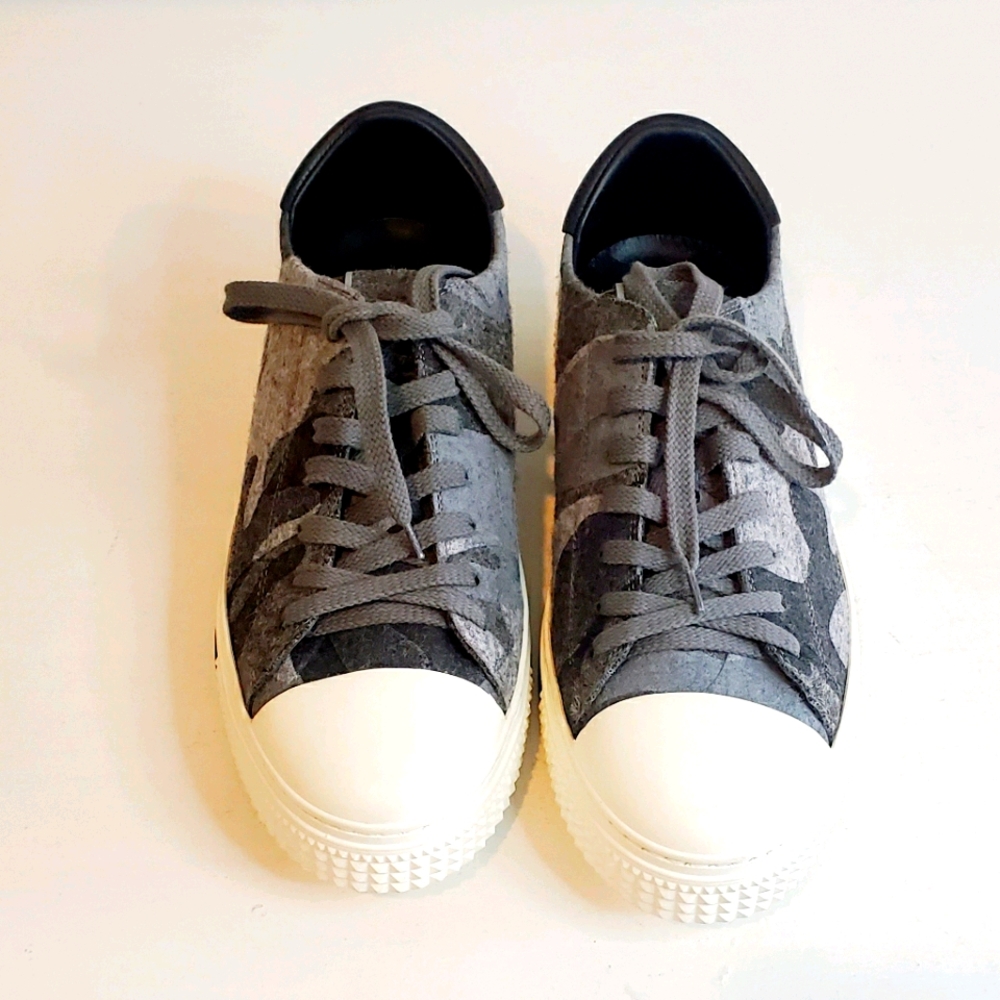 VALENTINO CAP TOE CAMO SNEAKERS
